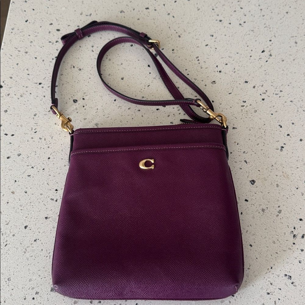 Coach Kitt Crossbody Messanger Bag Crossgrain Leather DEEP BERRY Purple Top Zip